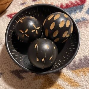 Black and Gold Decorative Bowl Set
